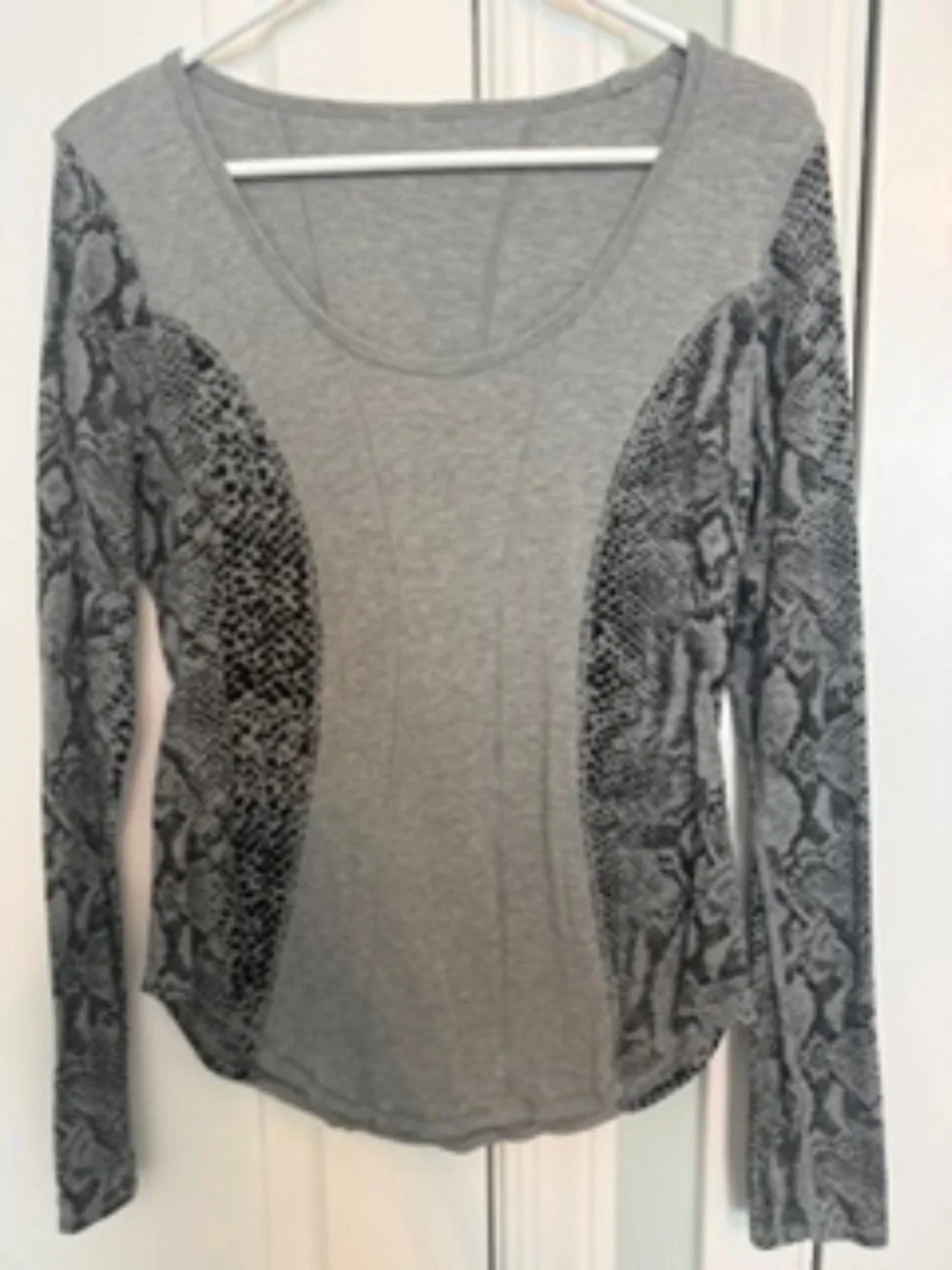 Lululemon long sleeve shirt
